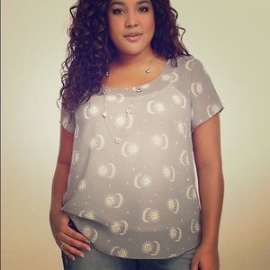 EUC Torrid Celestial (Stars/Moons) Top